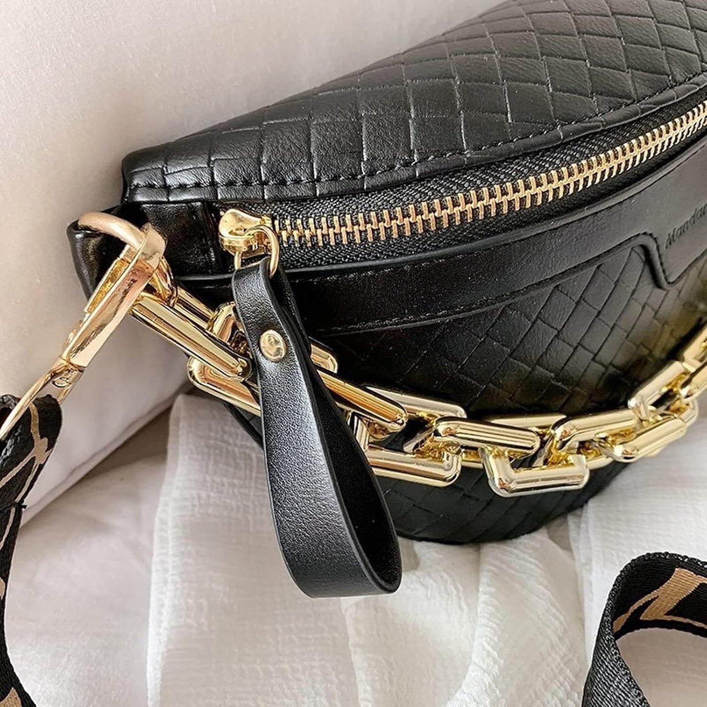 Thick Chain Women'S Fanny Pack Plaid Leather Waist Bag Shoulder Crossbody Chest Bags Luxury Designer Handbags Female Belt Bag (Black)